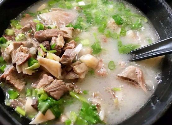 不管炖牛肉还是羊肉,最忌讳这两味香料
