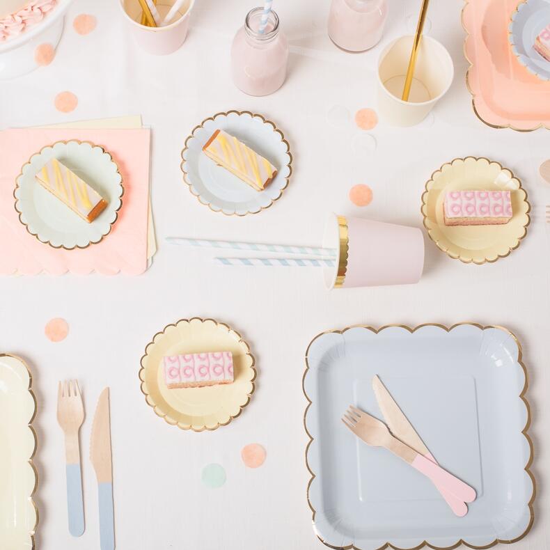 New Year's annual meeting snacks fruit pan disposable paper tray Cupcake Dish Party Birthday Dinner Plate Party Cutlery