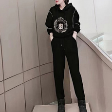 Старинное пальто 显瘦减龄欧货卫衣套装女2022年早秋新款休闲时尚运动两件套洋气潮