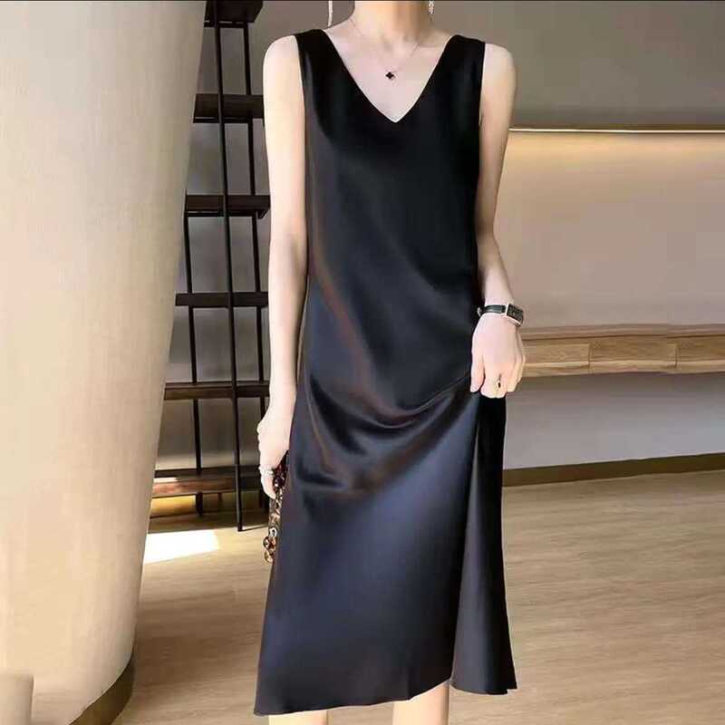 2026 New Style Sleeveless Long Dress for Women, Over-The-Knee Summer Base Layer Dress That Covers the Body and Makes You Look Slimmer, Solid Color Camisole Dress