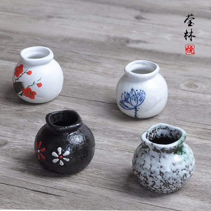 Yinglin Burns Original Design Handpainted Personality Creative Dining Hall Home ceramic portable spherical toothpick cylinder toothpick flush