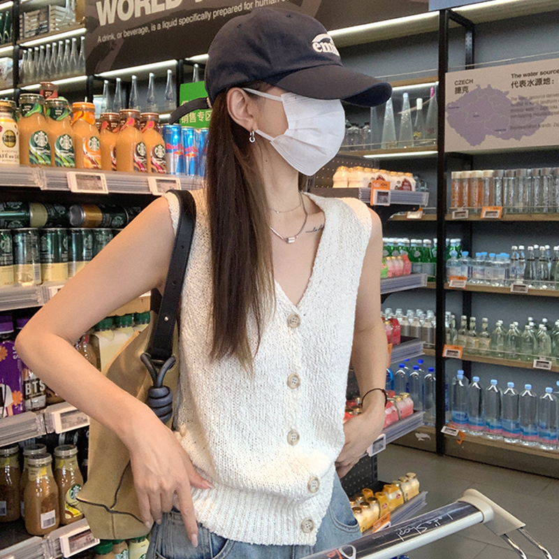 White Knitted Vest for Women, Inner Wear, Chanel-Style, 2025 New Summer Thin Design, French Style Outerwear