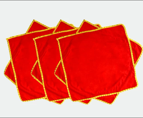 Семь -летняя магазин 15 цветных тестовых оценок.