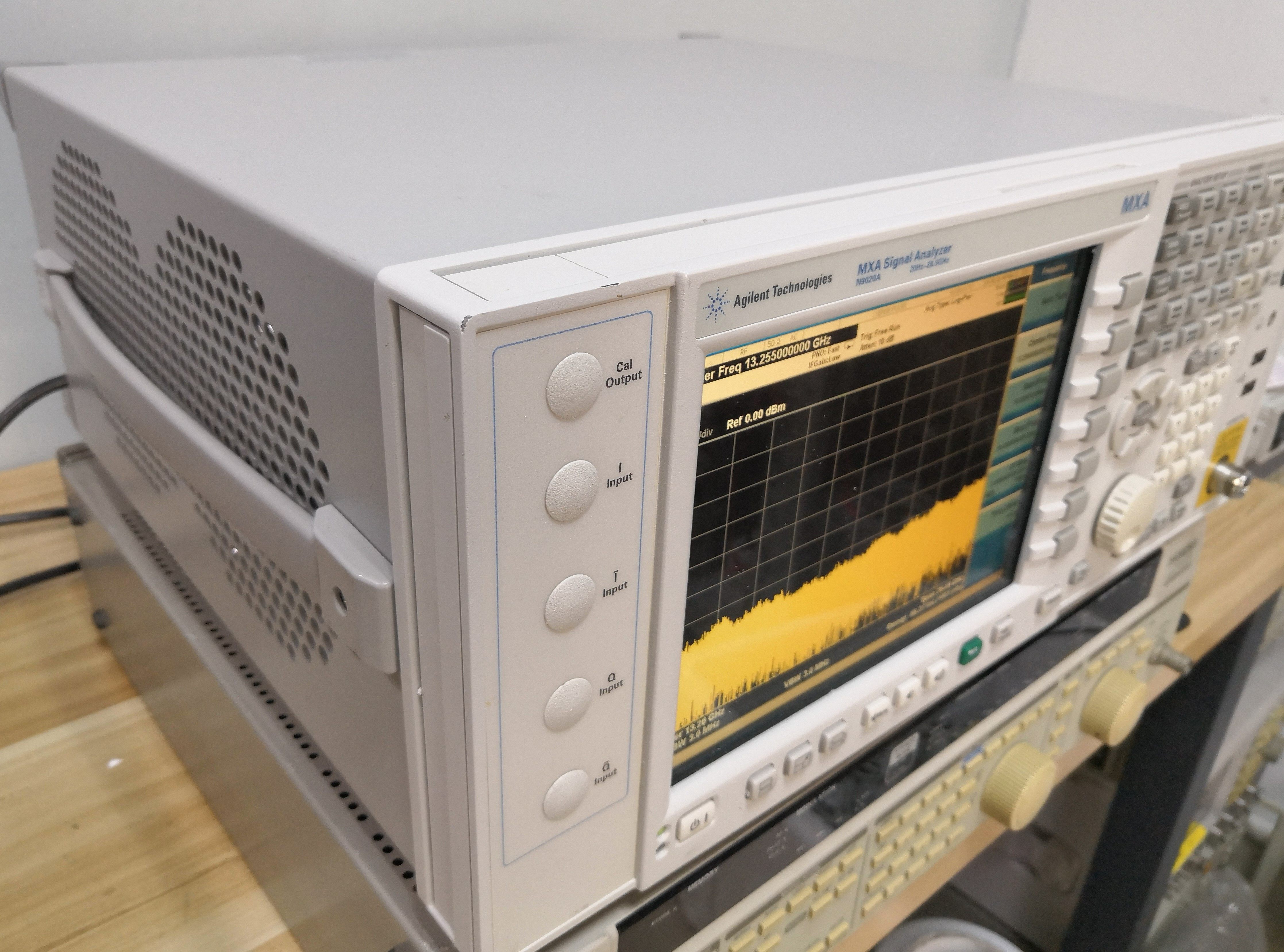 Sell for Rent Agilent Agilent N9020A spectrum analyzer 20HZ26 5g