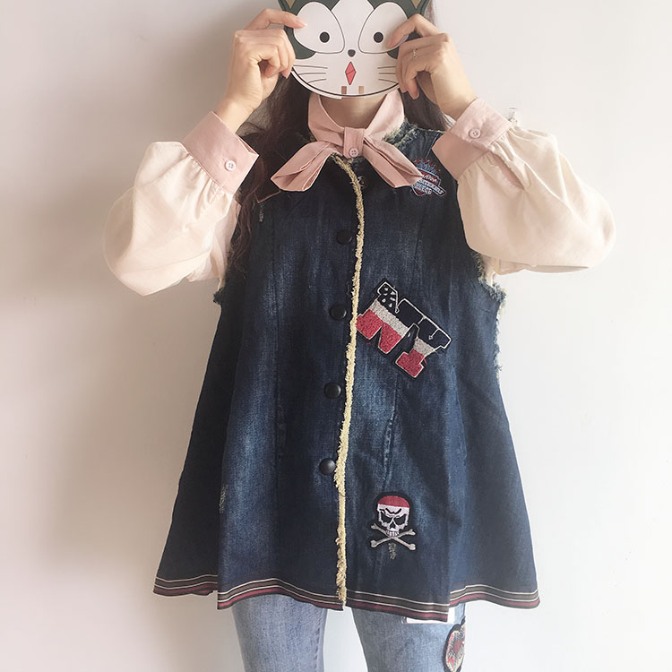 3 20 Spring-tailed goods Korean version National college raw wind relaxation medium long version large size embroidered denim horse chia jacket