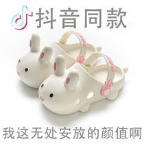 Girl Slippers 2021 Summer Fashion outside wearing baby bathrooms Anti-slip cute size Tong Baotou thick bottom dongle shoes