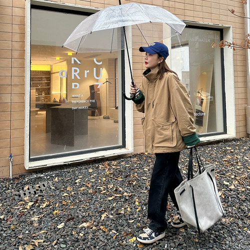 Бархатная удерживающая тепло хаки зимняя куртка для отдыха