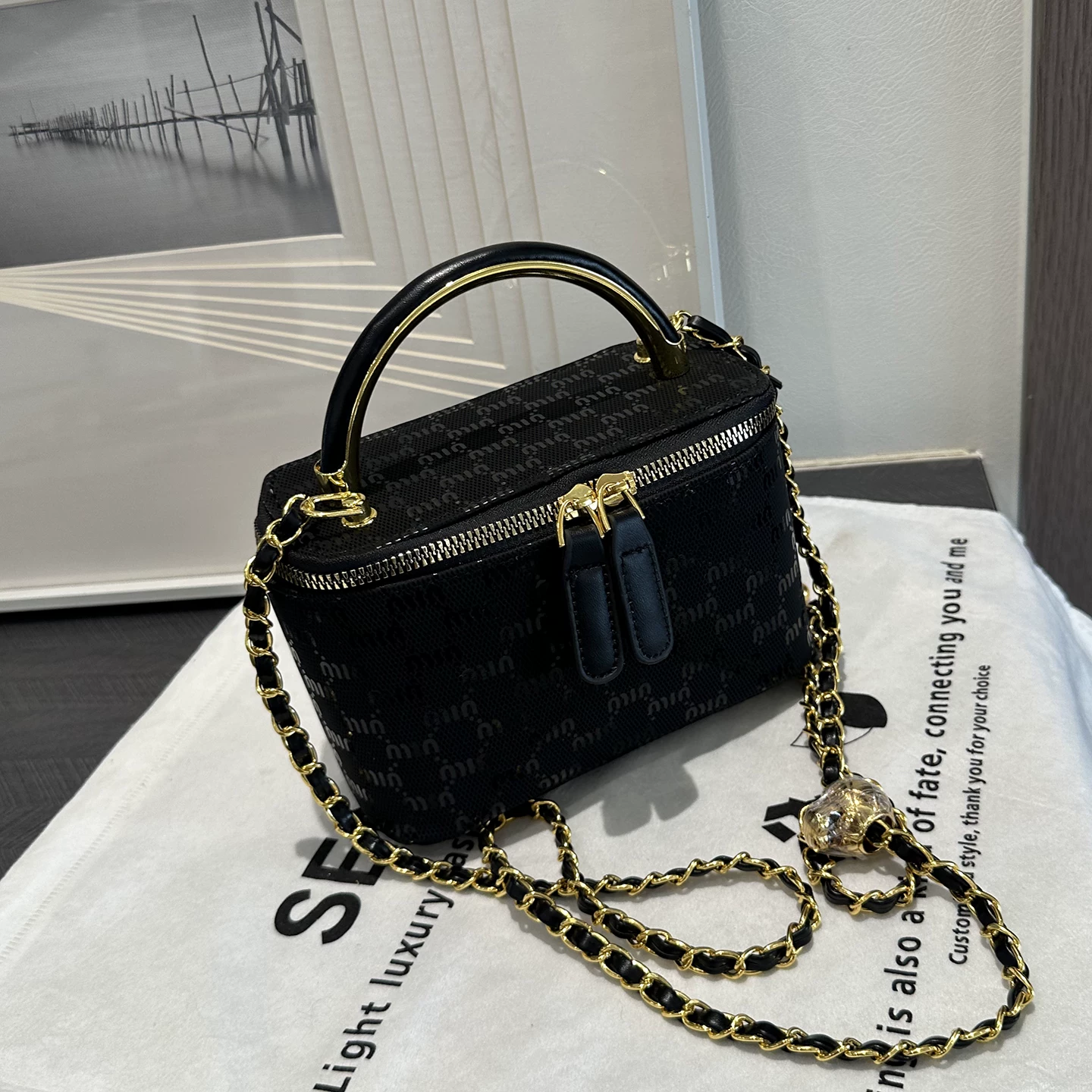 Сумка-ведро, маленький помадник, переносная ланч-бокс, стиль Chanel, новая коллекция