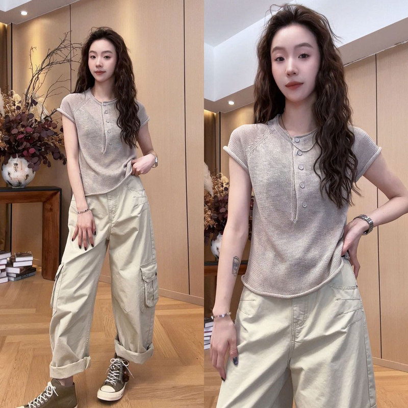 【Five-Button Rolled-Edge Knit Top】Simple and Versatile Summer Slim-Fit Short-Sleeve Top with Half-Button Design for Women