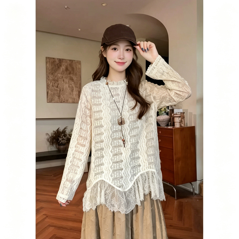 Korean-Style Atmospheric Wave-Patterned Lace Shirt with Hollow-Out Hem for Women, Autumn Slim-Fit Layered Wear, Gentle and Versatile Exquisite Top Korean-Style Atmospheric Wave-Patterned Lace Shirt with Hollow-Out Hem for Women, Autumn Slim-Fit Layered Wear, Gentle and Versatile Exquisite Top