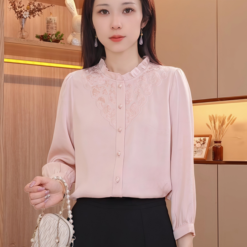 European-Style Floral Multi-Thread Embroidery Top 2026 Summer New Fashion Three-Quarter Sleeve Versatile Slimming Stylish Shirt for Women