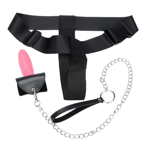 Женский пенис носит брюки ручное оборудование для вставки