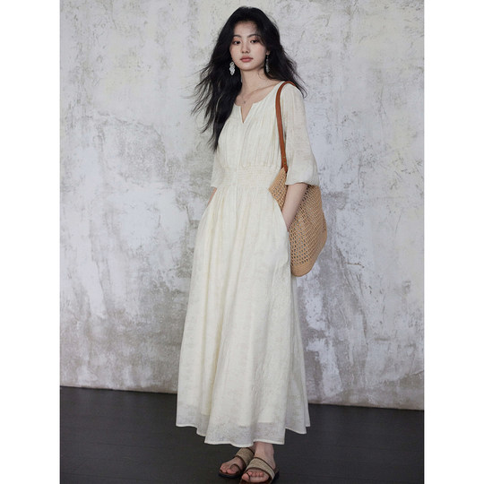 Retro v-neck tencel embroidered dress