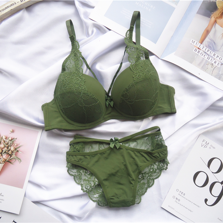 Avocado Green Sexy Plus-Size Lace Girl's Bra Set, Thin Cup Push-Up European and American Style Deep V Lingerie