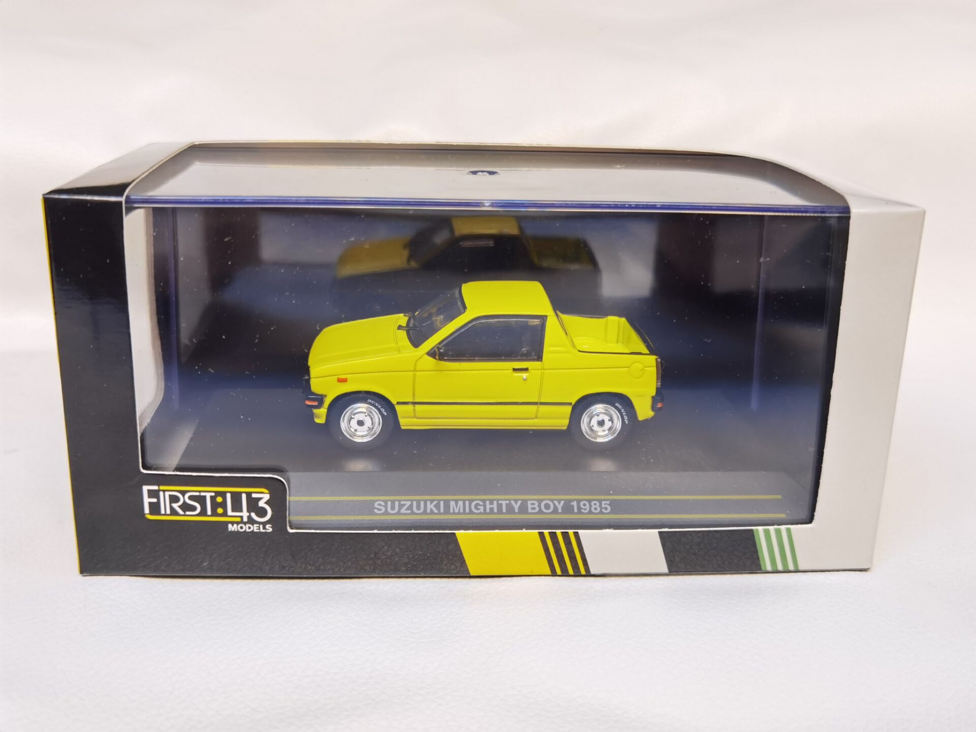 FIRST 1:43 SUZUKI MIGHTY BOY 1985 CAR DIE CAST MODEL | eBay