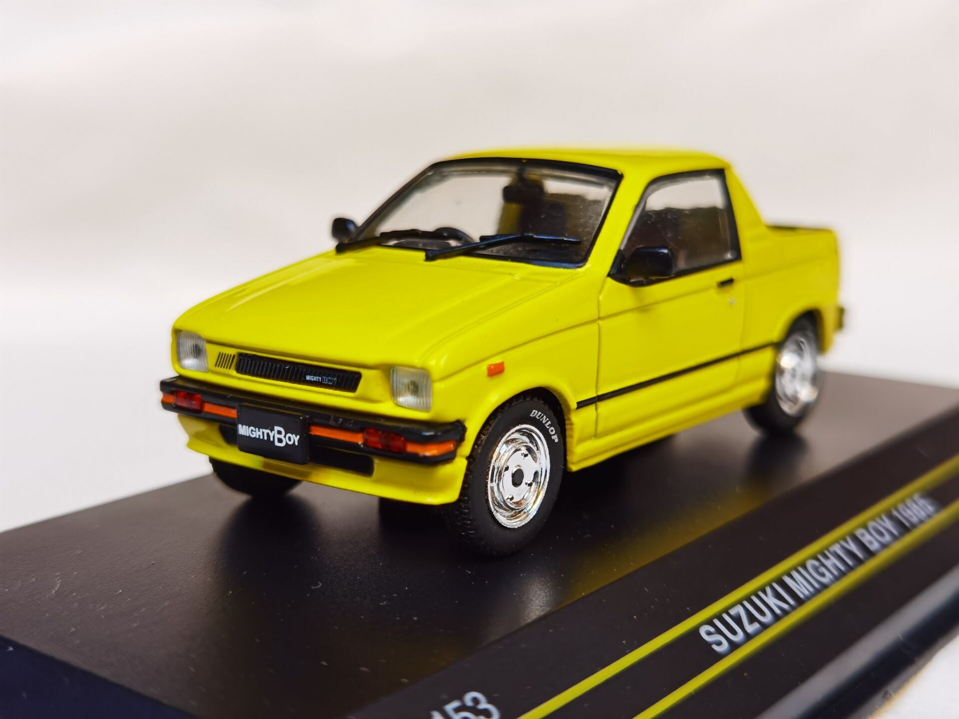 FIRST 1:43 SUZUKI MIGHTY BOY 1985 CAR DIE CAST MODEL | eBay