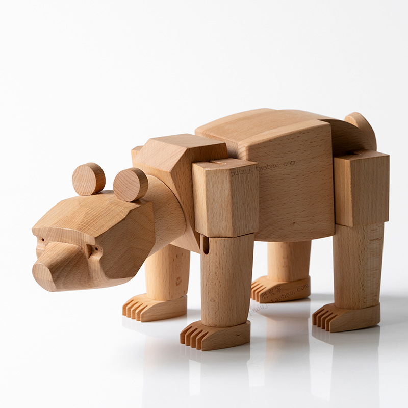 Big bear solid wood creative decoration ornaments Venue exhibition hall window sales building shop ornaments Wooden craft living room