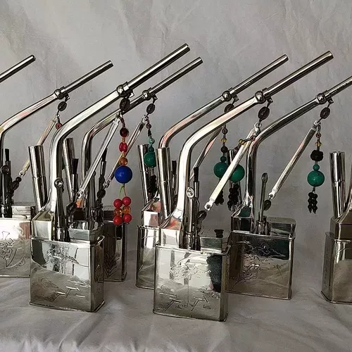 Ретро старомодный медный кальян ручной работы