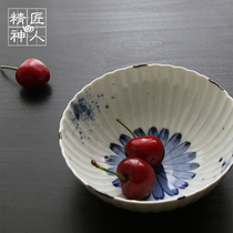 Spot Japan imported Arita-yaki hand-painted chrysanthemum petal pattern shallow bowl Chrysanthemum cut ceramic small bowl Fruit snack bowl