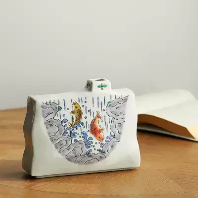Spot Japan imported Jiugu Yao Jixiang double carp small flower koi ceramic vase flower arrangement good luck gift