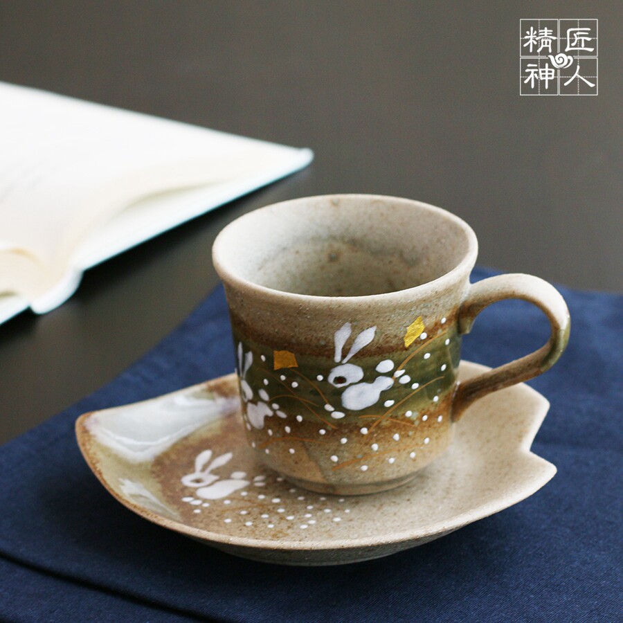 Spot Japan imported Kutani-yaki gold leaf Rabbit green enamel coarse pottery coffee cup with saucer Handmade mug
