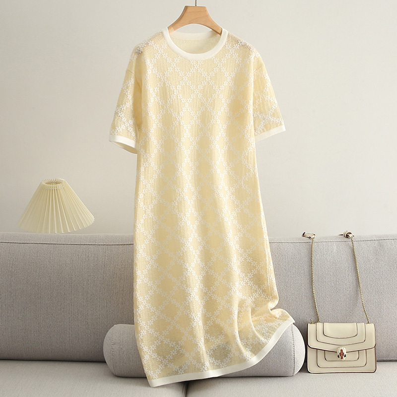 2024 Early Autumn New Style Young Women's Knitted Dress Organza Knitted Dress Mid-Length Jacquard Round Neck Sweater Dress