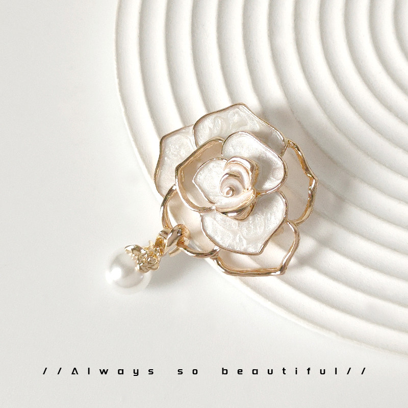 Light Luxury High-End Tassel Faux Pearl Corsage 2026 New Camellia Brooch for Women, Elegant Suit Coat Pin