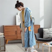 Váy ngủ màu đỏ sao nữ flannel mùa đông cộng với áo dài dài ấm áp dễ thương san hô cashmere mùa thu và đồ ngủ mùa đông - Night Robe