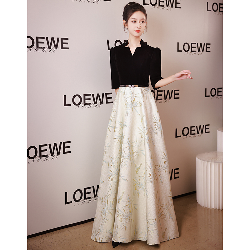 High-End Elegant Evening Dress for Women 2026 New Style Light Luxury Niche Adult Ceremony Annual Meeting Host with a Sense of Sophistication