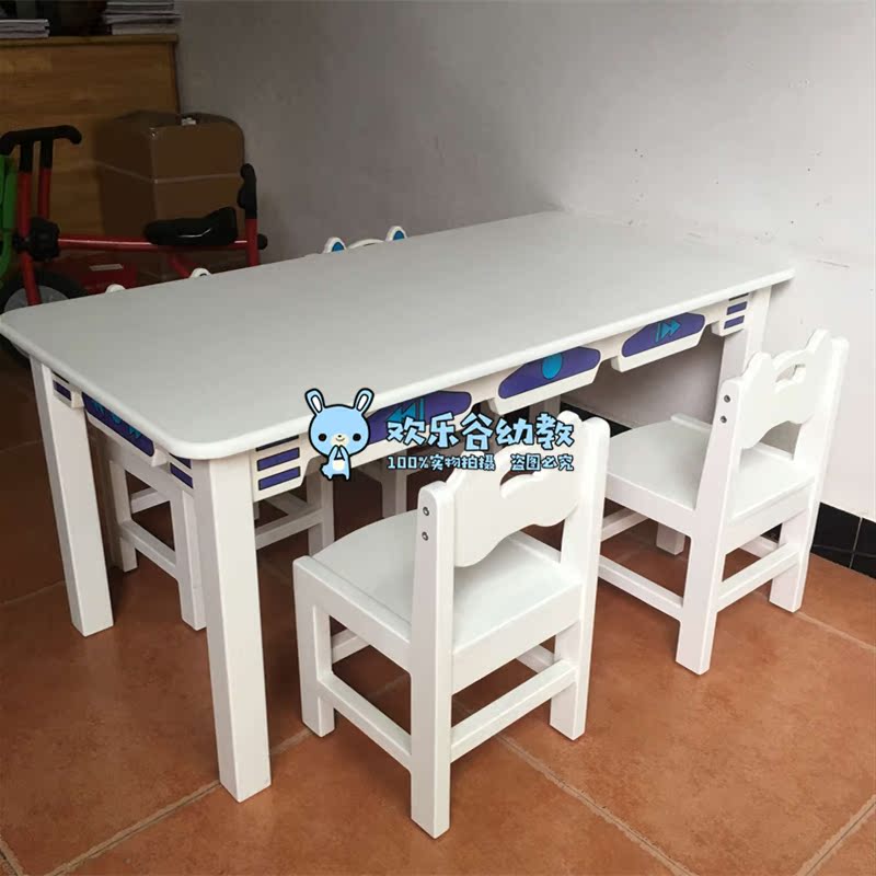Dish music kindergarten solid wood desk and chair Children's white paint petal table Luxury wooden radio modeling chair