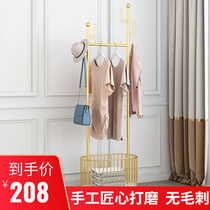 Light and luxurious Easy clothes hat rack Home Nordic Living room nets Red hangers modern minimalist mobile clothes hanger floor bedrooms