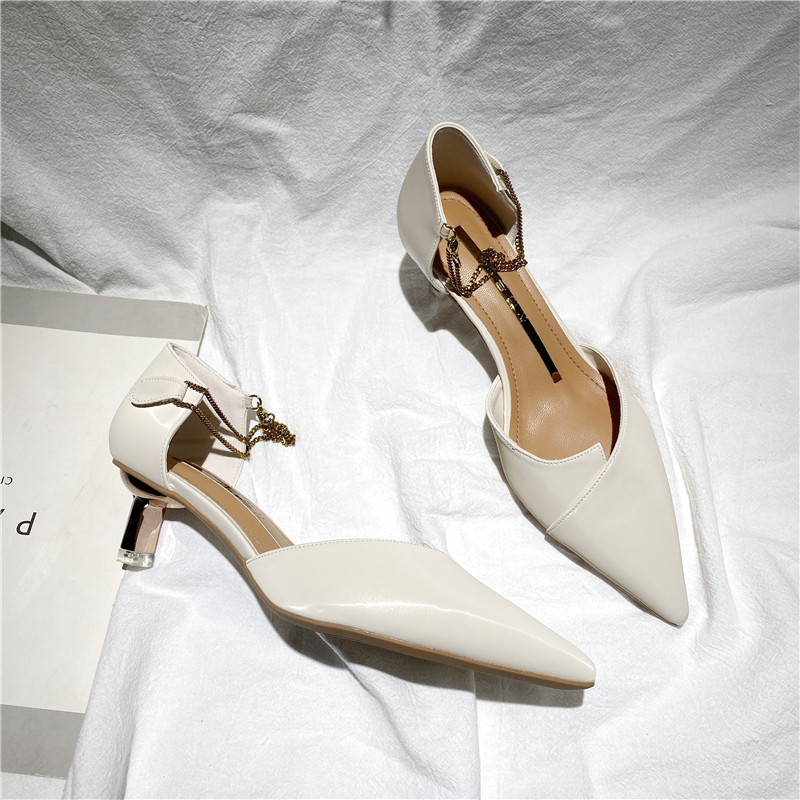 Small high heels women's stiletto heels 2022 new all-match net red French hollow pointed toe temperament chain mid-heel bag shoes autumn