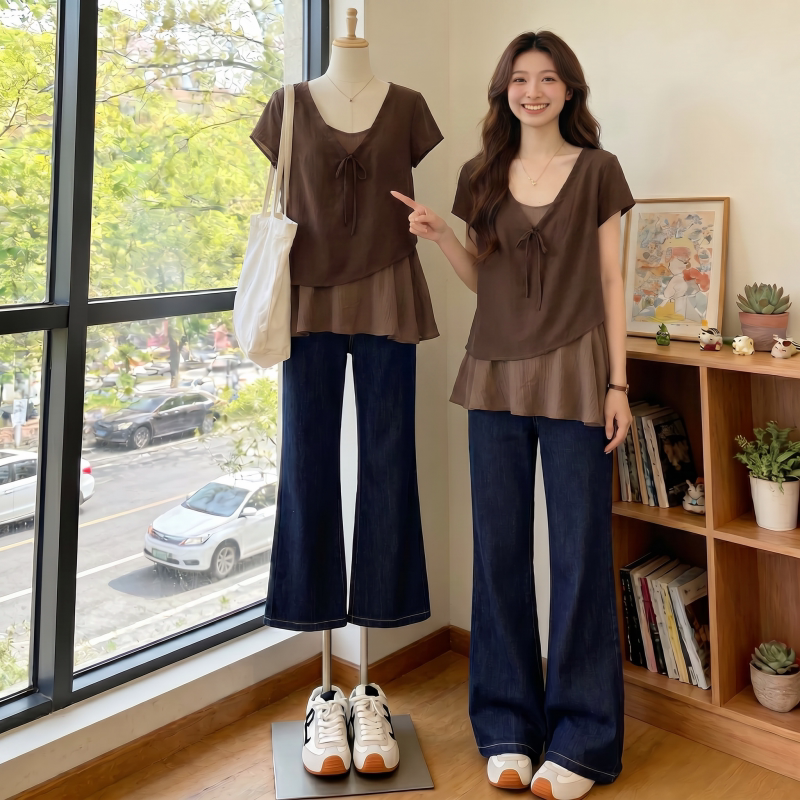Plus-Size Women's Clothing 2026 Super Trendy Summer Outfit Set for Slightly Chubby Women, Very Stylish Coffee-Colored Shirt Two-Piece Set with Pants