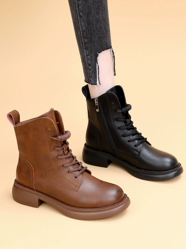Martens, модные универсальные короткие сапоги, ботинки в английском стиле, из натуральной кожи, 2024 года, тренд сезона, в британском стиле