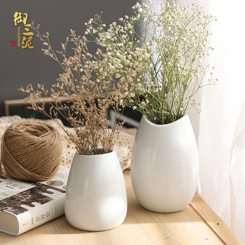 Nordic vase all over the sky star, white ceramic flower, dried flower vase European - style decoration contracted sitting room flower arranging furnishing articles