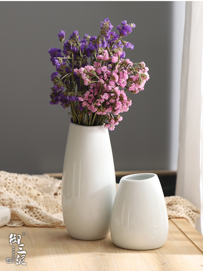 Nordic vase all over the sky star, white ceramic flower, dried flower vase European - style decoration contracted sitting room flower arranging furnishing articles