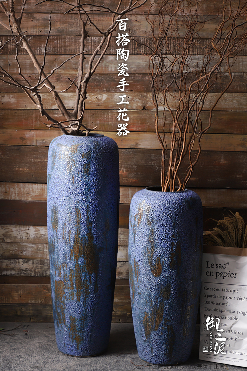 Big blue porcelain vase restoring ancient ways American ground dried flower arranging flowers home porch adornment of I sitting room furnishing articles