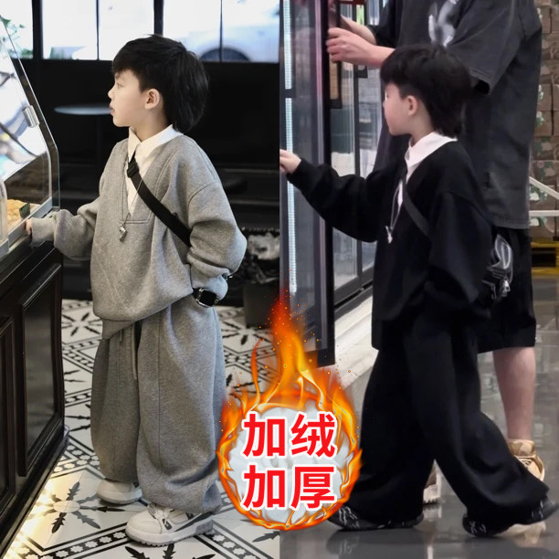 Утепленный бархатный костюм для мальчиков плюс размер, коллекция 2025 года, осень-зима, новая детская рубашка с поддельным воротником-двойкой, спортивные штаны, корейская версия из двух частей