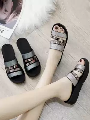 Mom slippers 2021 new cool drag outside wear middle-aged summer elderly ladies fashion non-slip soft bottom comfortable