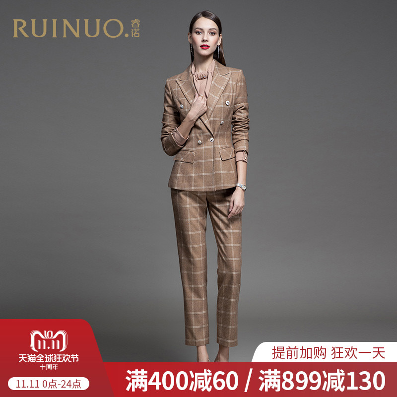 Tailleur femme - Ref 3245106 Image 1