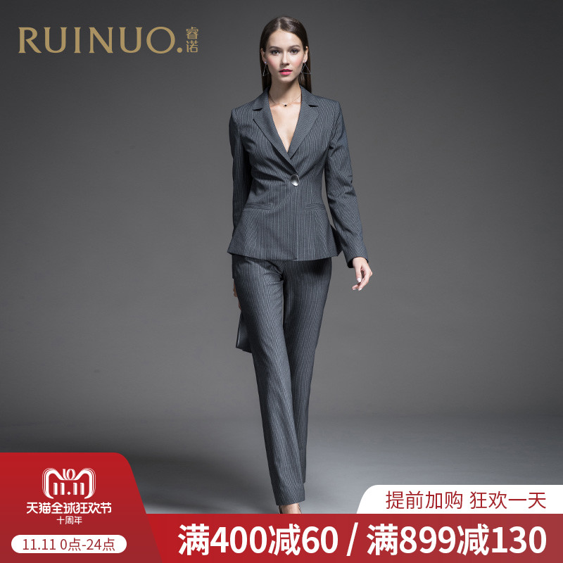 Tailleur femme - Ref 3242298 Image 1