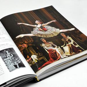百年芭蕾 足尖上的艺术 英国DK出版社(Dorling Kindersley Limited) 著 张晓美 译 戏剧、舞蹈 艺术 华中科技大学出版社