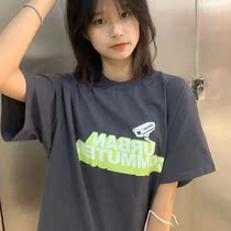 In the summer of 2021 the new Korean version of Joker loose slim crew neck white ins tide long cotton T-shirt women