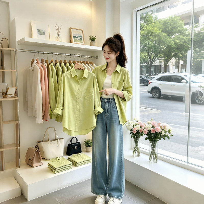 衬衫女款2026新款时尚宽松夏季设计轻薄透气防晒绿色翻领长袖上衣