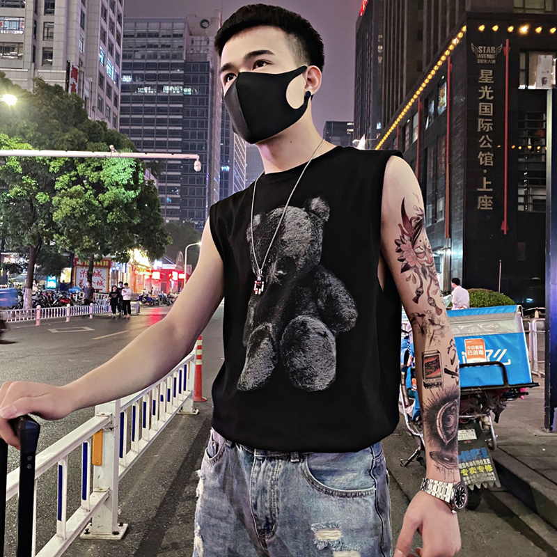 xu hướng thương hiệu thủy triều cá tính nam vest một con gấu in tay t-shirt in tinh thần xã hội anh chàng bên ngoài mặc một vai gập ghềnh