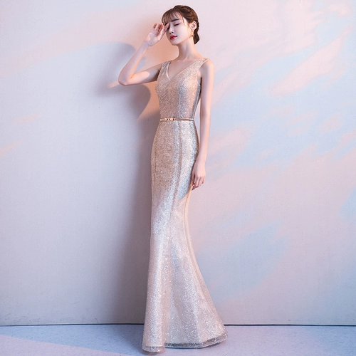 Длинное элитное вечернее платье, цвета шампанского, крой «рыбий хвост»