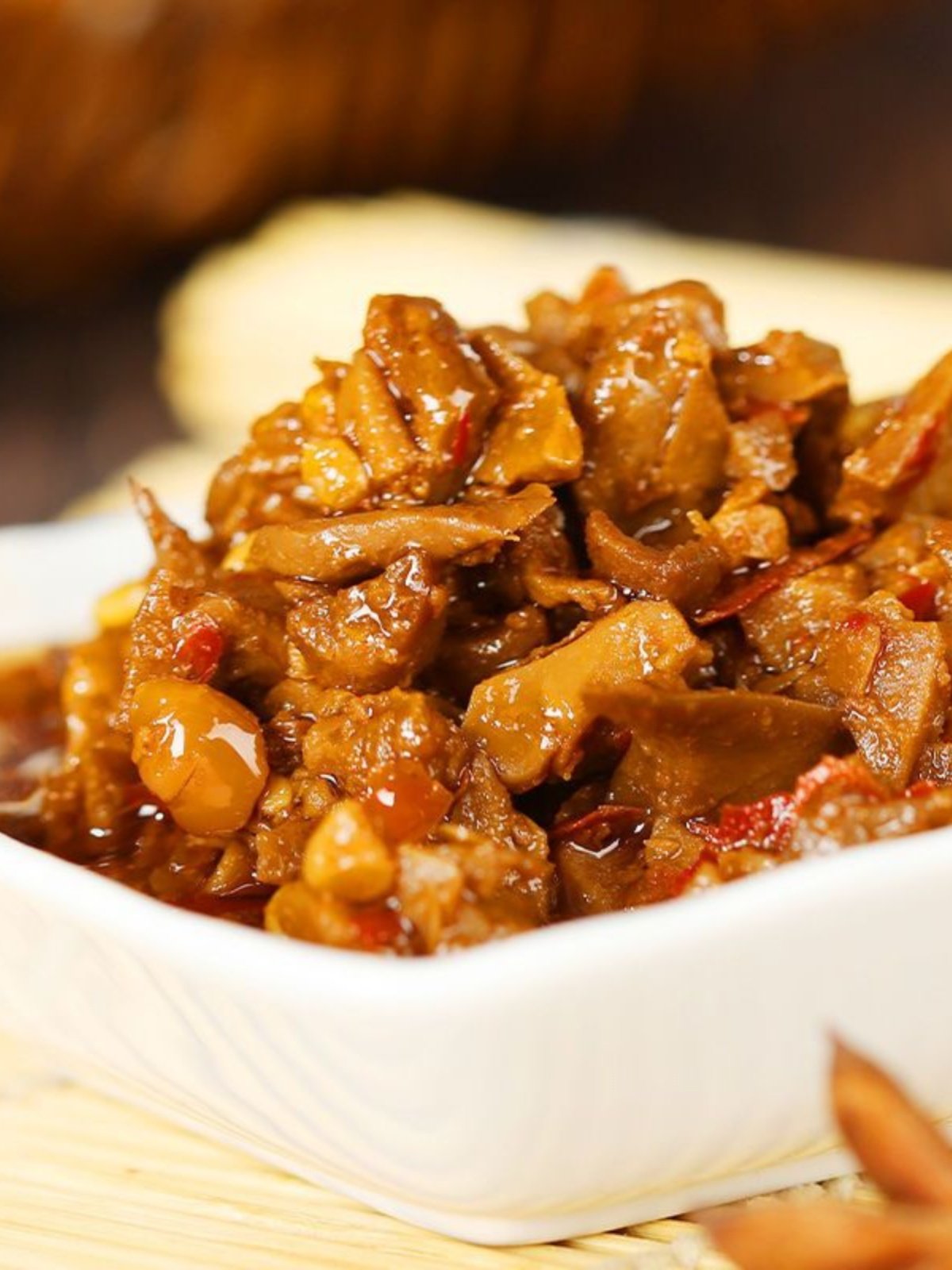 Kangxin Ranch Prairie White Mushroom Sauce Spicy Mushroom Sauce Seasoning Sauce White Mushroom Sauce Chili Sauce Rice Sauce 218g