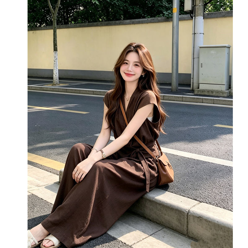 Old Money Style Coffee-Colored Linen Vest and Wide-Leg Pants Two-Piece Set for Women, Summer 2026 New Style, Relaxed Cotton-Linen Casual Suit Old Money Style Coffee-Colored Linen Vest and Wide-Leg Pants Two-Piece Set for Women, Summer 2026 New Style, Relaxed Cotton-Linen Casual Suit