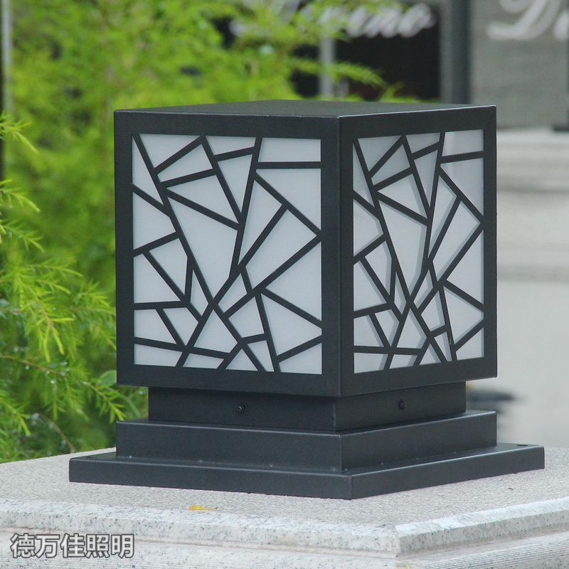 Column Head Lamp Gate Column Lamp Outdoor Waterproof Square Solar Wall Pillar Lamp Villa Garden Courtyard Stainless Steel