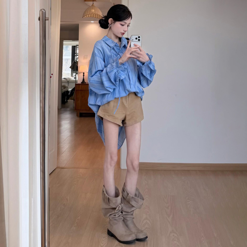 Khaki High-Waisted Denim Shorts for Women, 2026 Summer New Style, Melard Style A-Line, Leg-Lengthening, Outerwear Hot Pants